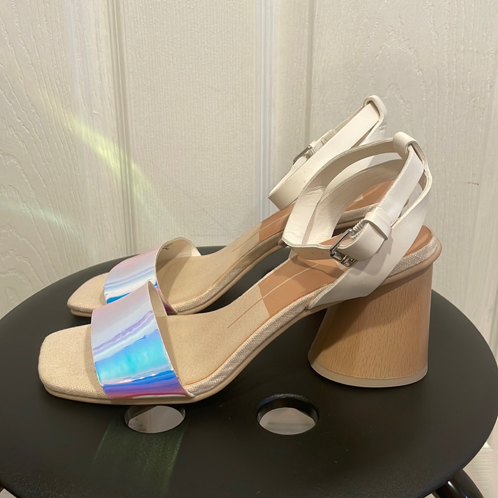 Dolce Vita Sandals Size 5.5